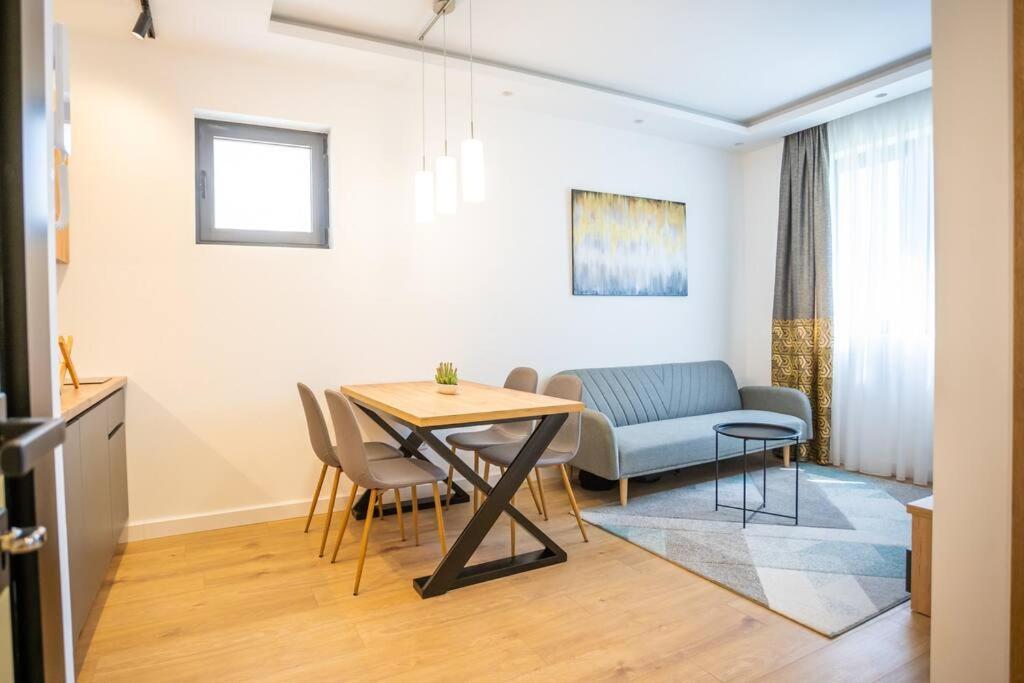 The Boy Next Door Apartment Belgrade Exterior photo