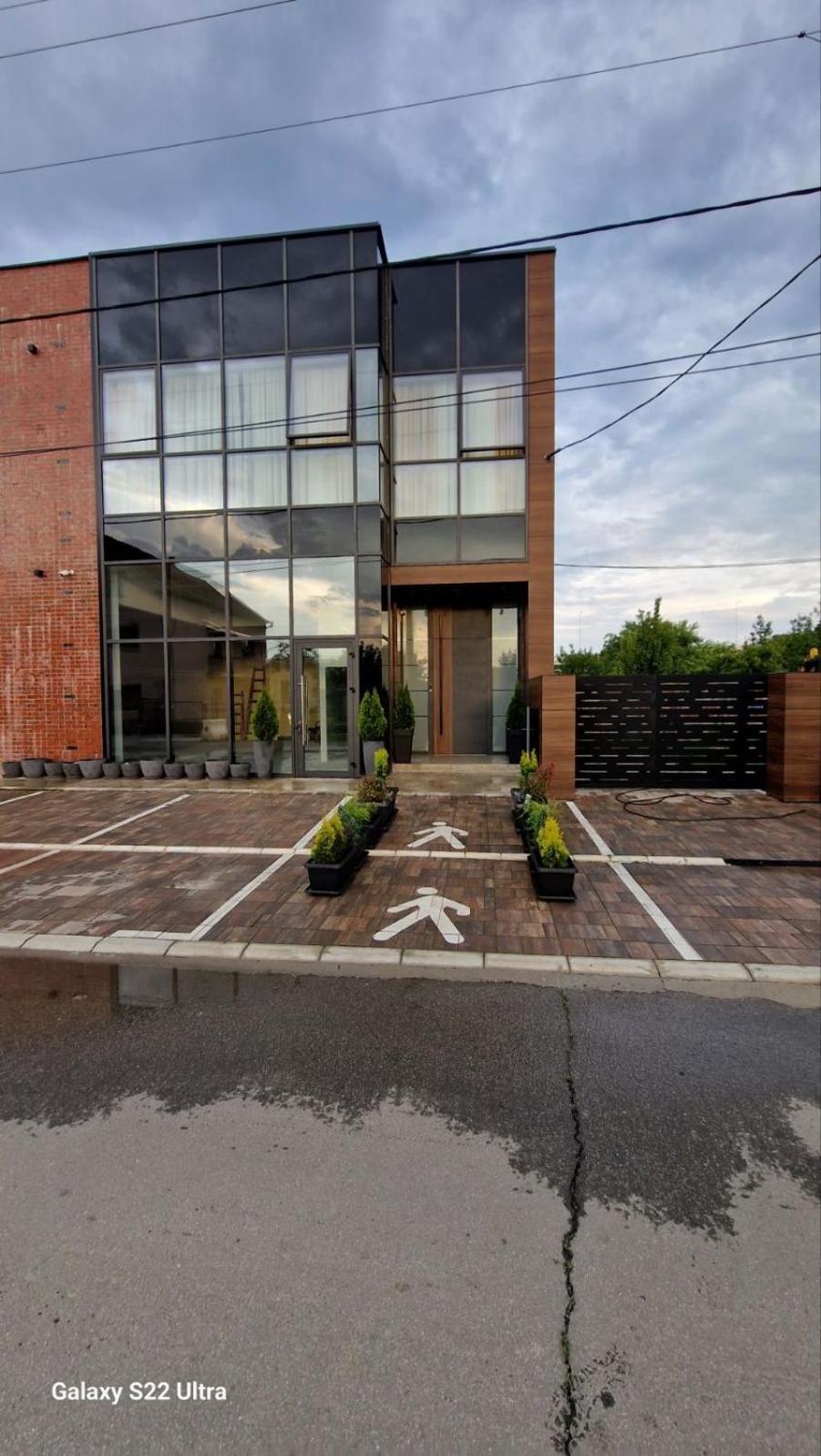 The Boy Next Door Apartment Belgrade Exterior photo